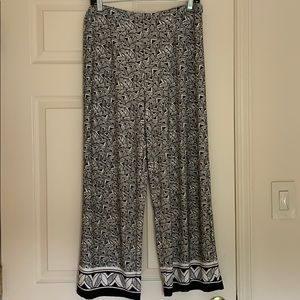 Like new stretchy knit cropped pants (plus)